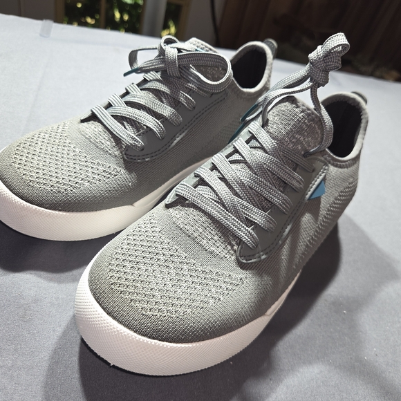 Vessi Women's Weekend 1.5 Sneaker Concrete Gray Lightly Worn Waterproof - Picture 2 of 11